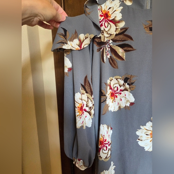 Floral Ruffle Sleeve Off Shoulder Dress - Picture 5 of 6
